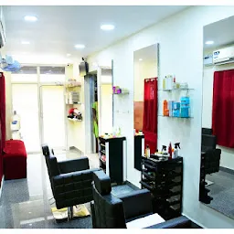 Iniya's beauty parlour(bridal makeup facial haircut hair colouring spa skin treatment in villupuram)