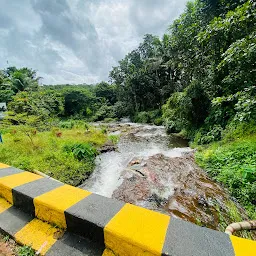 Irappan Paara water falls