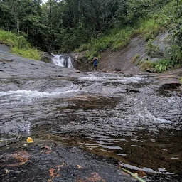 Irappan Paara water falls