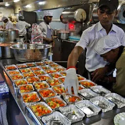 Itiffin Services|Tiffin Services,Food Delivery in Trains,Tiffin for offices,mess services in Nagpur