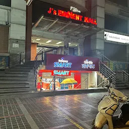 J's eminent mall