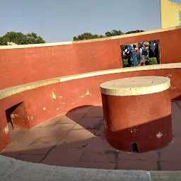 Jai Prakash Yantra Jantarmantar observatory