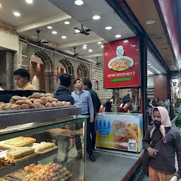 Jai Ram Ji Puri Wale (Famous Puri Shop)