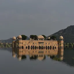 Jaipur Travels