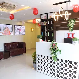 Jawed Habib Hair & Beauty Salon - Best Unisex Salon | Best Bridal Makeup at Raibareli Road | Groom Makeup at Uthertia ||