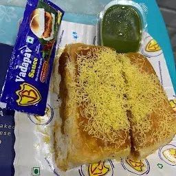 Jay Bhavani Vadapav