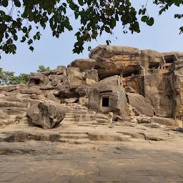 Jaya Vijaya Cave