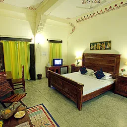 Jhalamand Garh Hotel