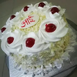 Jheel homemade cakes & party decoration material