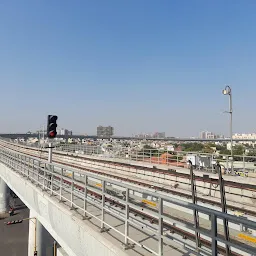 Jivraj Park Metro Station