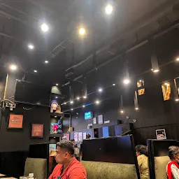 Jonah's Bistro, Phoenix Mall