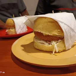 Juicy Burger