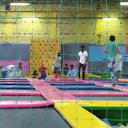 Jumping Frog Trampoline Park