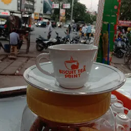 K G N Tea Stoll, Ameen Bhai