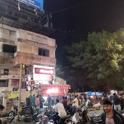 K P Vadapav