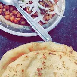 Kaala Chole Bhature Vaishno Dhaba