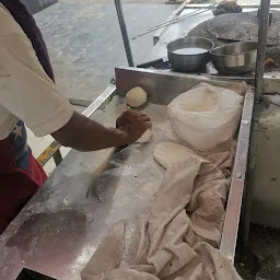 Kachori Junction