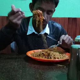 Kailash Fast Food
