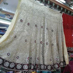 Kakaji Suits And Saree