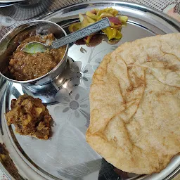 Kake De Chole Bhature