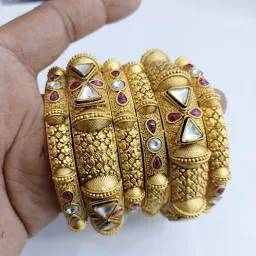 Kala Kangan ( Bangles and Jewellery)