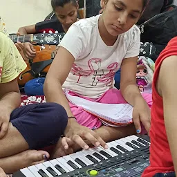 Kala mandir music classes,balaghat,M.P,,Music instructor-Abhijeet singh thakur