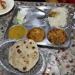 kanhaiya bhojnalay, Dholi pyau mathura