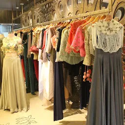 Kariwala Fashions Pvt. Ltd.(Womens Clothing shop)-Best Womens Clothing Shop in Park Street Kolkata