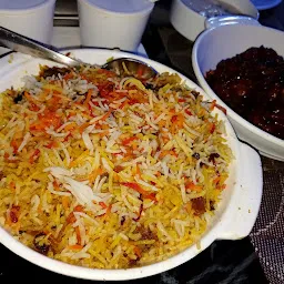 KATHI JUNCTION DINING RESTAURANT ( NORTH INDIAN, CHINESE, BIRYANI, ROLLS)