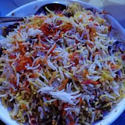 KATHI JUNCTION DINING RESTAURANT ( NORTH INDIAN, CHINESE, BIRYANI, ROLLS)