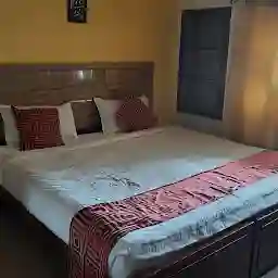 Kaveri Hotel Bed & Breakfast