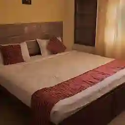 Kaveri Hotel Bed & Breakfast