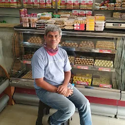 Kheteshwar Sweets & Farshan Centre