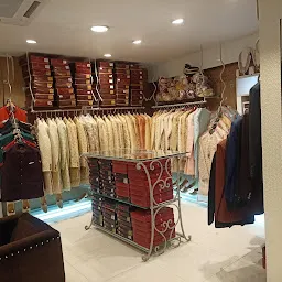 KHOOBSURAT MALL - Best Family Clothing Mall in Hazaribag