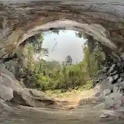 Khoupum Cave