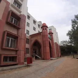 Khwaja Moinuddin Chishti Language University