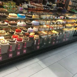 KING BAKER'S - Cake & Flowers Shop in Muzaffarnagar (Customized Cakes)
