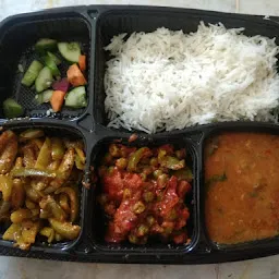 Kirti tiffin services