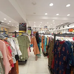 KLM Fashion Mall, Visakhapatnam
