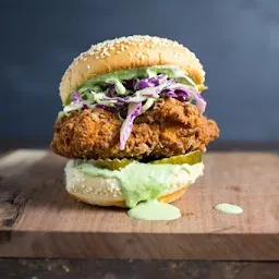 Knoshh - Fried Chicken & Burgers Cafe