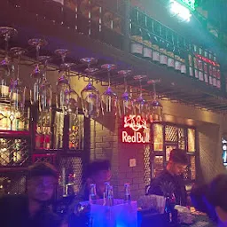 knotty yard Lounge | Best Lounge in Powai