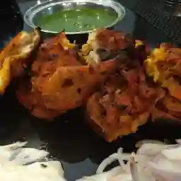 KOKKARAKKO Biriyani & Fast food KARUR