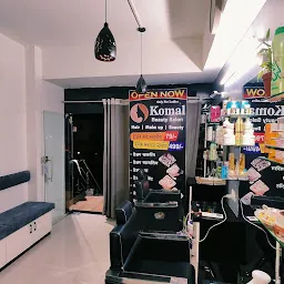 Komal Beauty Salon
