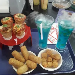 Koneeza pizza Cone