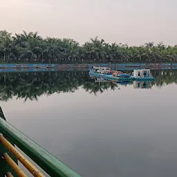 Koparkhairne Gaon Holding Pond