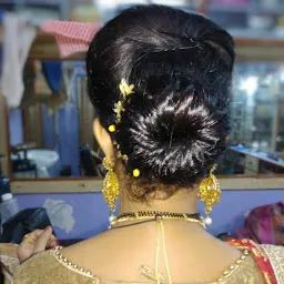 Kriti Herbal Ladies Beauty Parlour