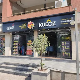 KUDOZ Cafe