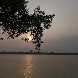 Kumartuli Ghat