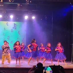 Kush Banker Dance Class and Garba Class, sangeet choreography (best kids and adult dance class in ahmedabad)
