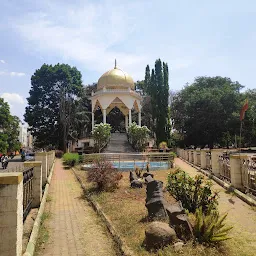 Kuvempu Statue and Garden